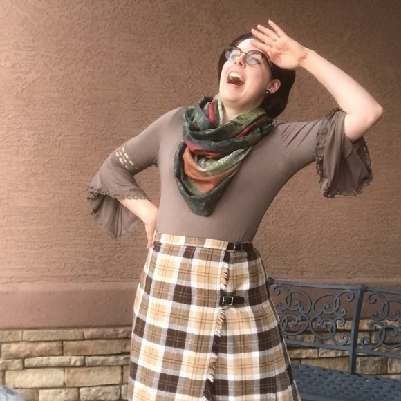 Meet your Posher, Emma - Picture 2 of 8